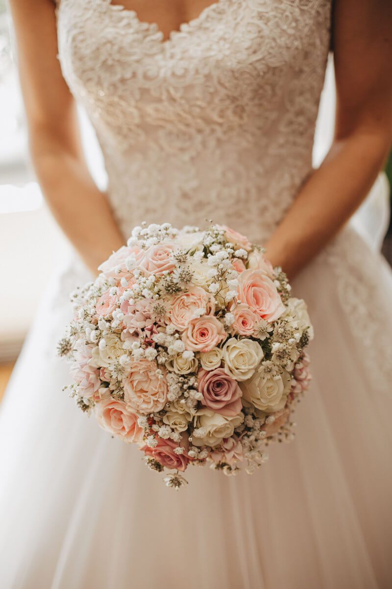 Brautstrauß aus Rosen