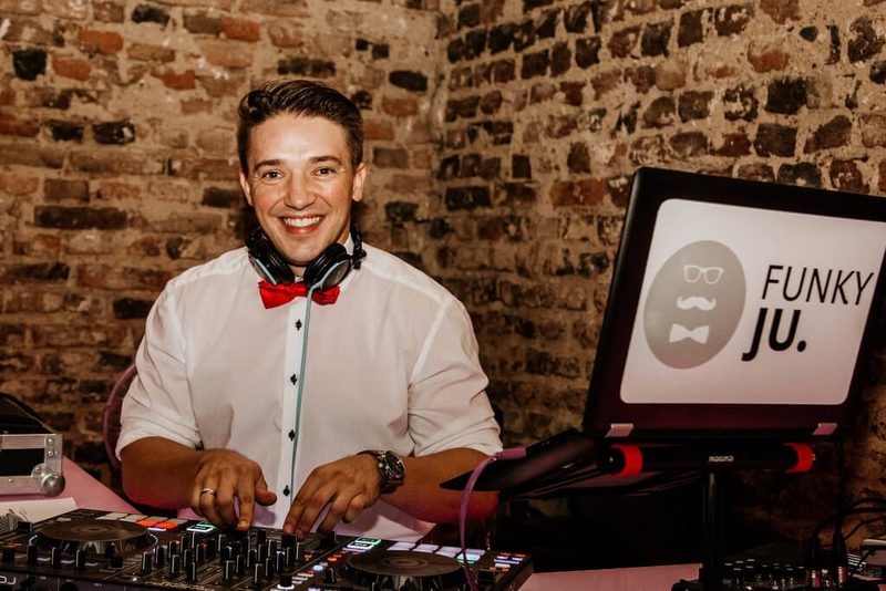 DJ Funky Ju bei einer Hochzeit