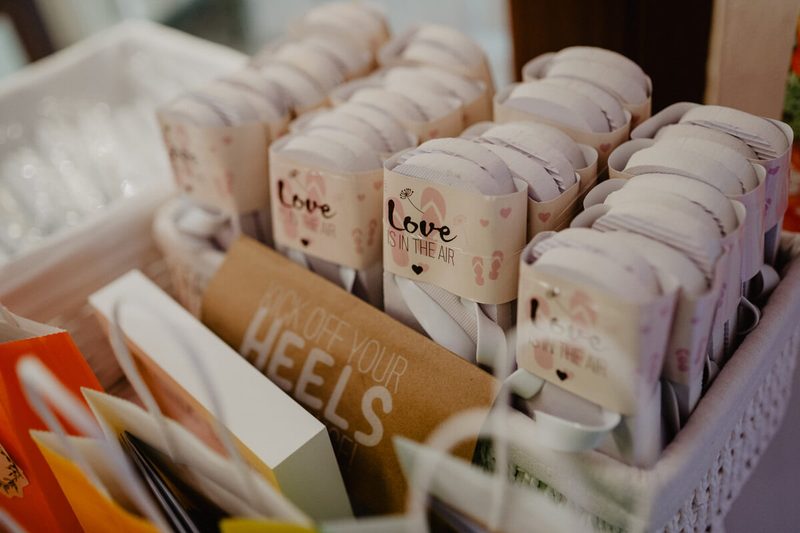 Bequeme Schuhe als Tipp für die Hochzeitsparty